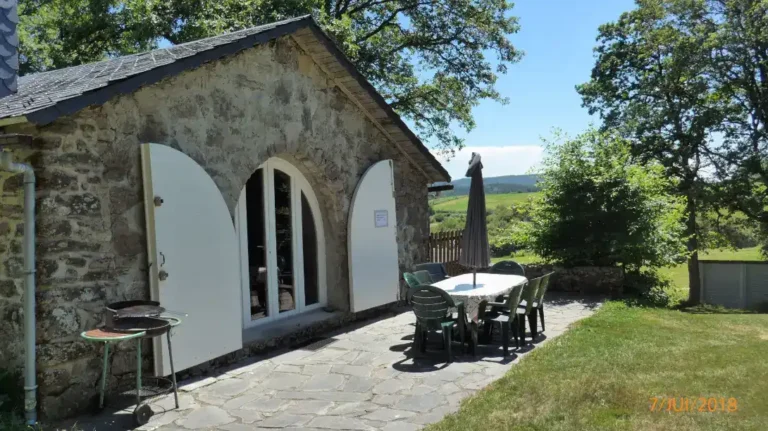 gîte proche des monts de lacaune - Gîte Toucan